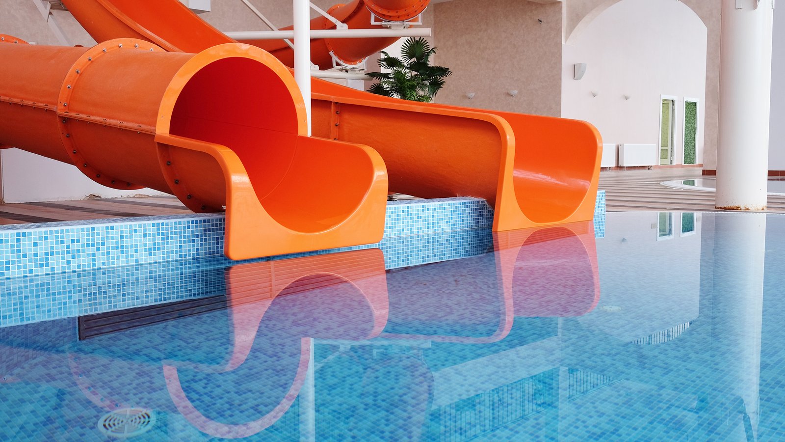 oransje vannrutsjebaner